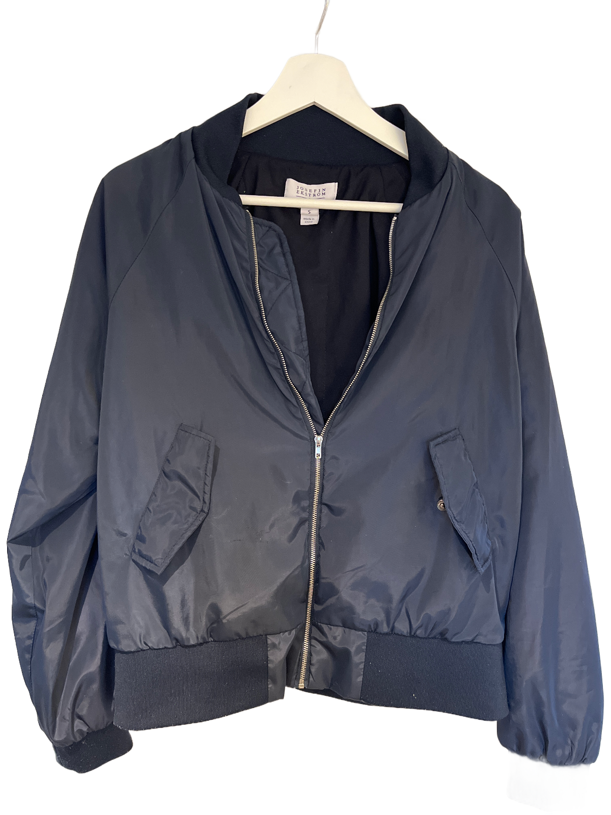 Marinblå bomberjacka från Josefin Ekström